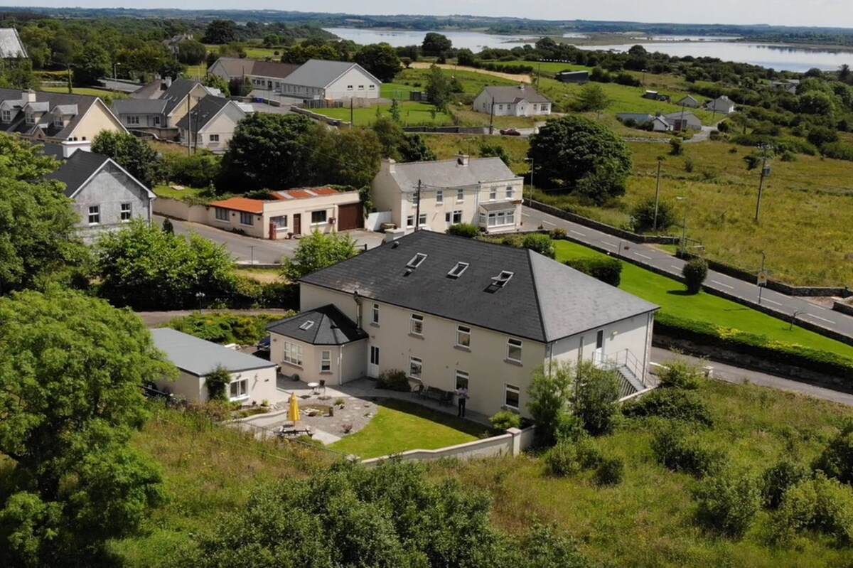 Lough Gara Lodge, home from home for large groups