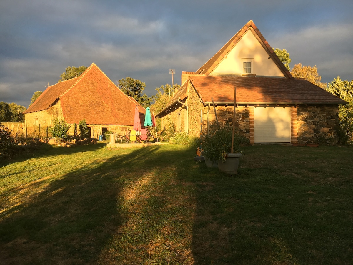 Grande maison limousine authentique, calme garanti