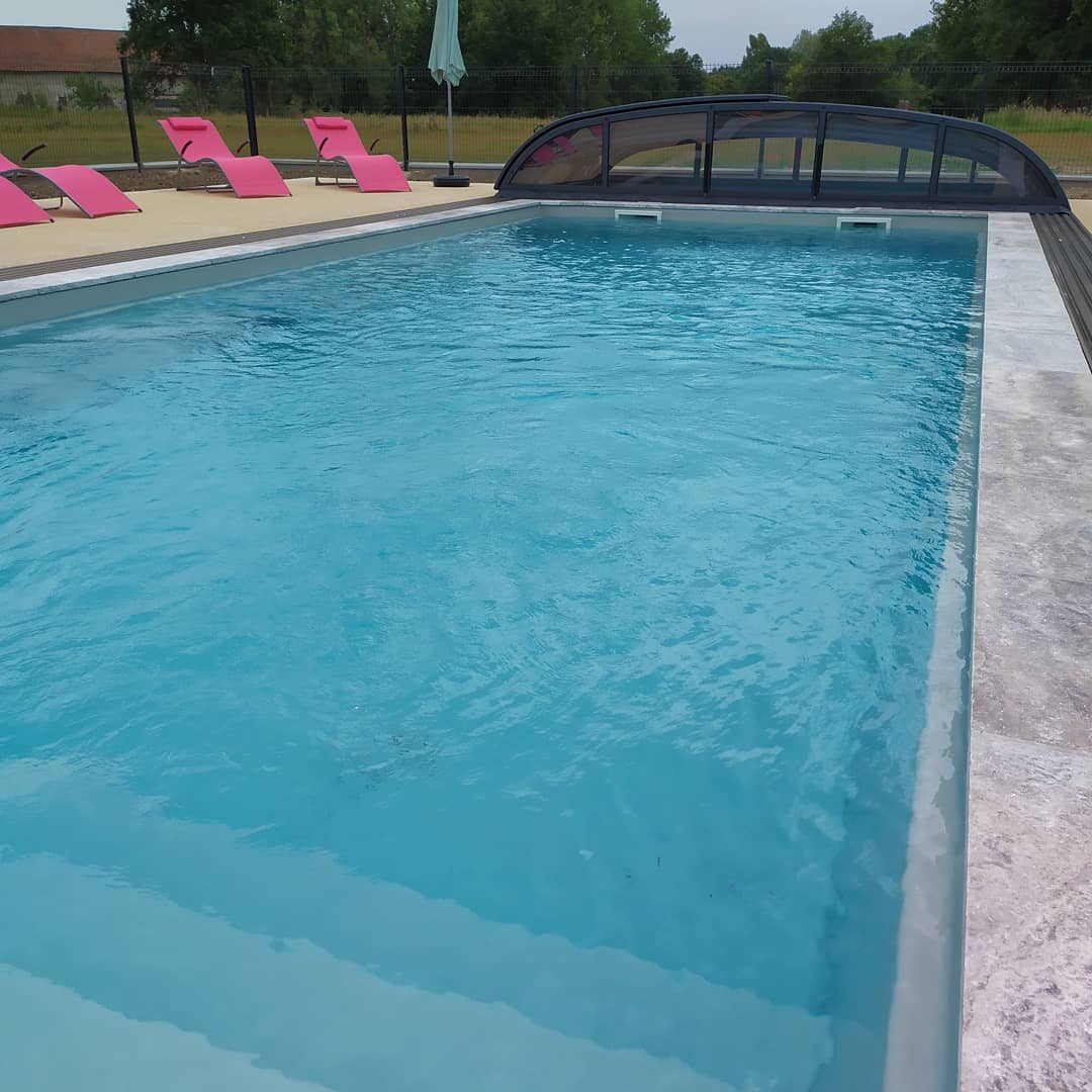 Gite Le Poulailler 6 per. en campagne avec piscine