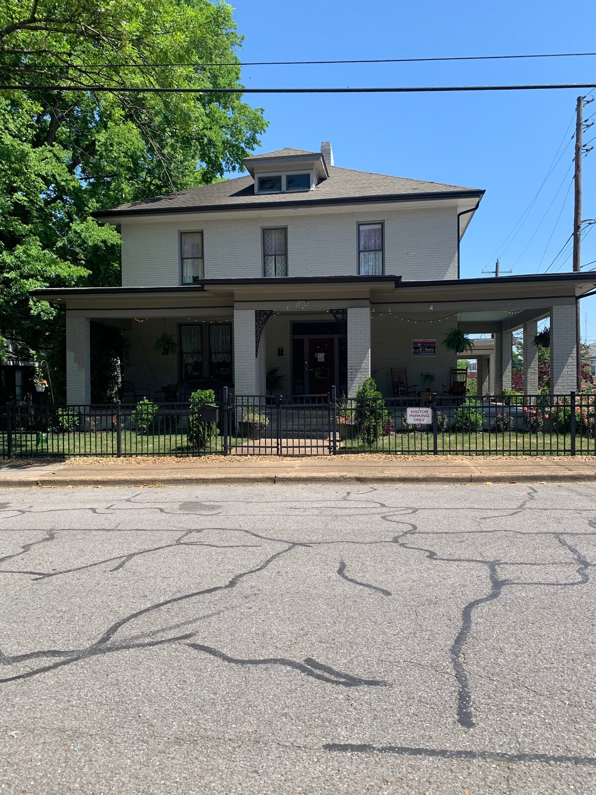 DTown/UTC 1.2 Mls * 1875VictorianMansion