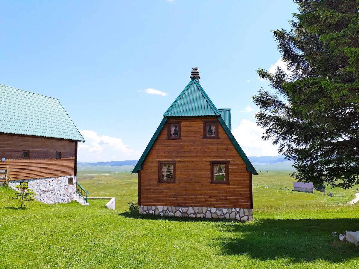 家庭农场公寓-紧邻滑雪中心Durmitor