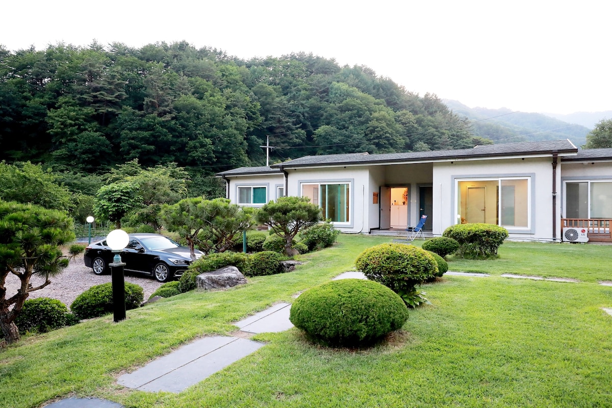 Seokjanggol旅行- （爱彼迎优质住宿加早餐。  Miso国家代表） Birch Forest。Pillary Hot Spring. Nryeolan漂流