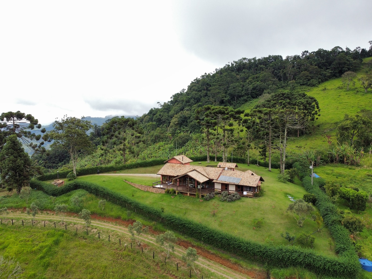 农场+山景，泻湖； Jacúzi