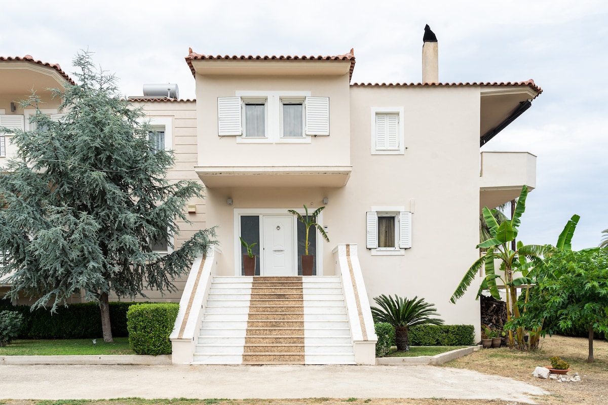 Palea Epidavros的豪华家庭复式公寓