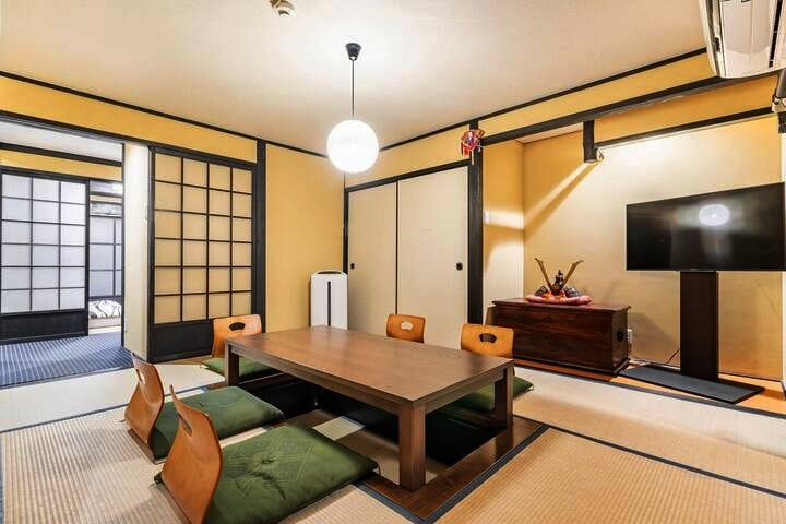 传统的京都房子，您可以步行到祗园和清水寺。最多可容纳7人。