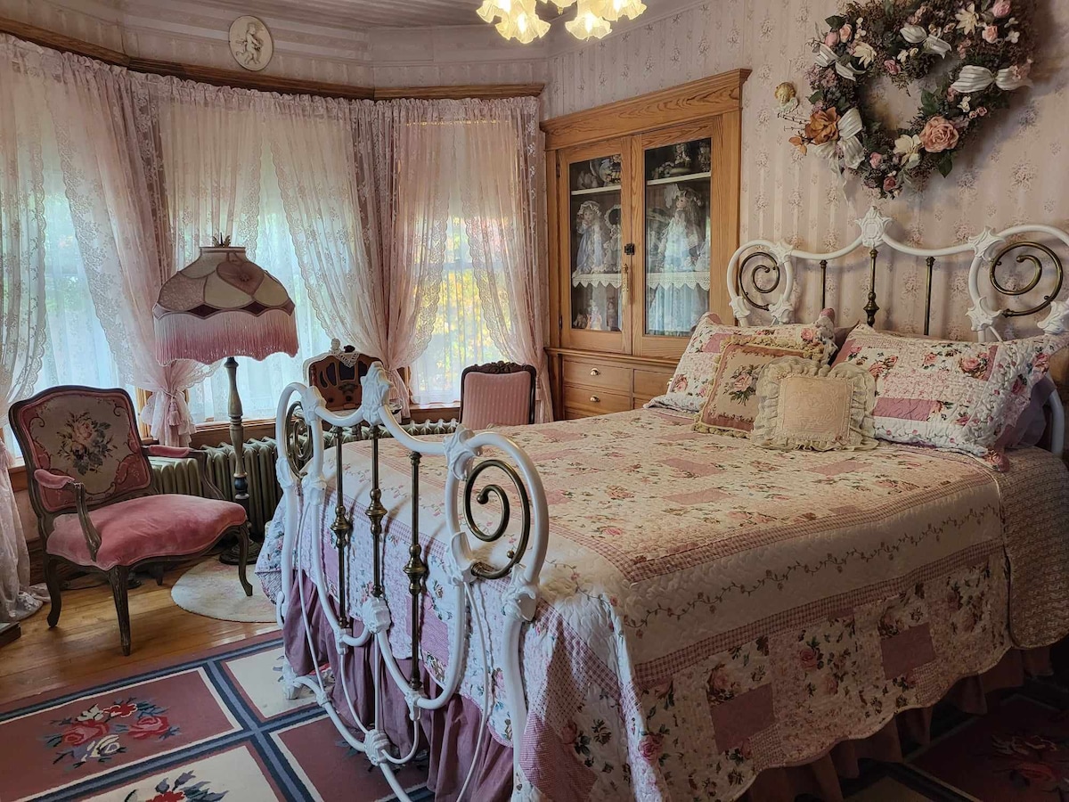 Kathryn's Room - The Historic Gilbert Mansion B&B