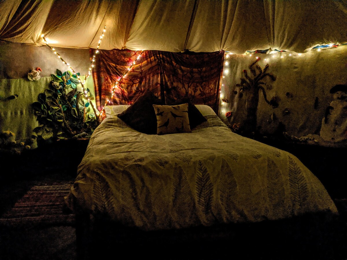 Alden Woodland Yurt, Cronkshaw Fold Farm