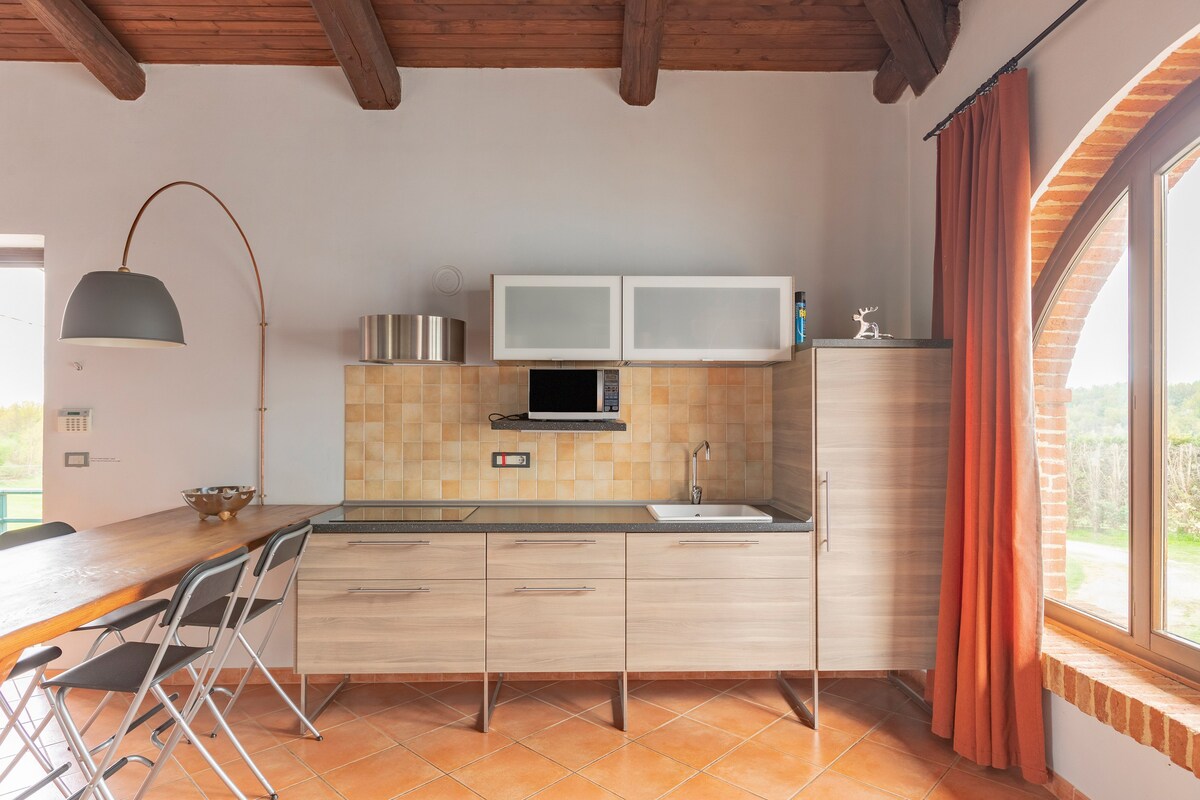 Asti - Cascina Volpona公寓（私人） 73平方米。
