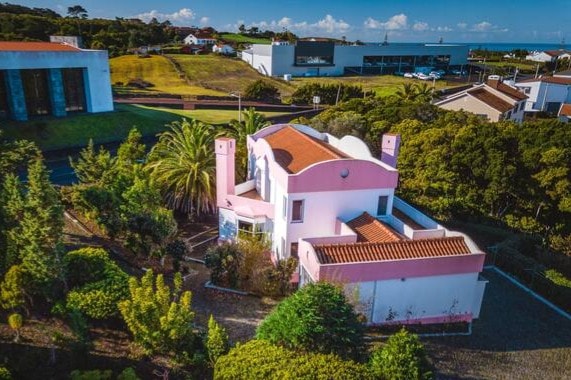 Pink House - Pico Island Azores