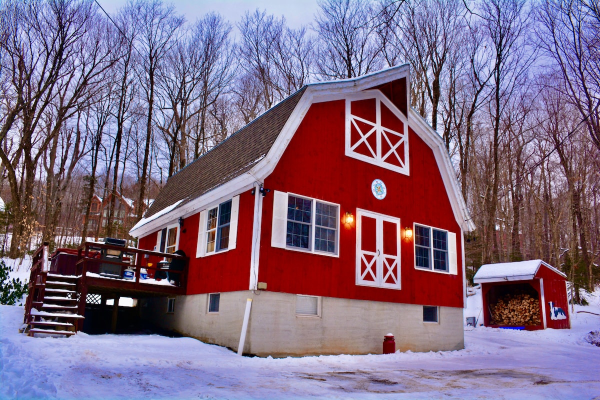 The Vermont Barn (Mount Snow)