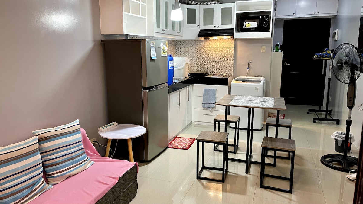 SM Davao旁边有30平方米的1卧室，配有洗衣机、Netflix等