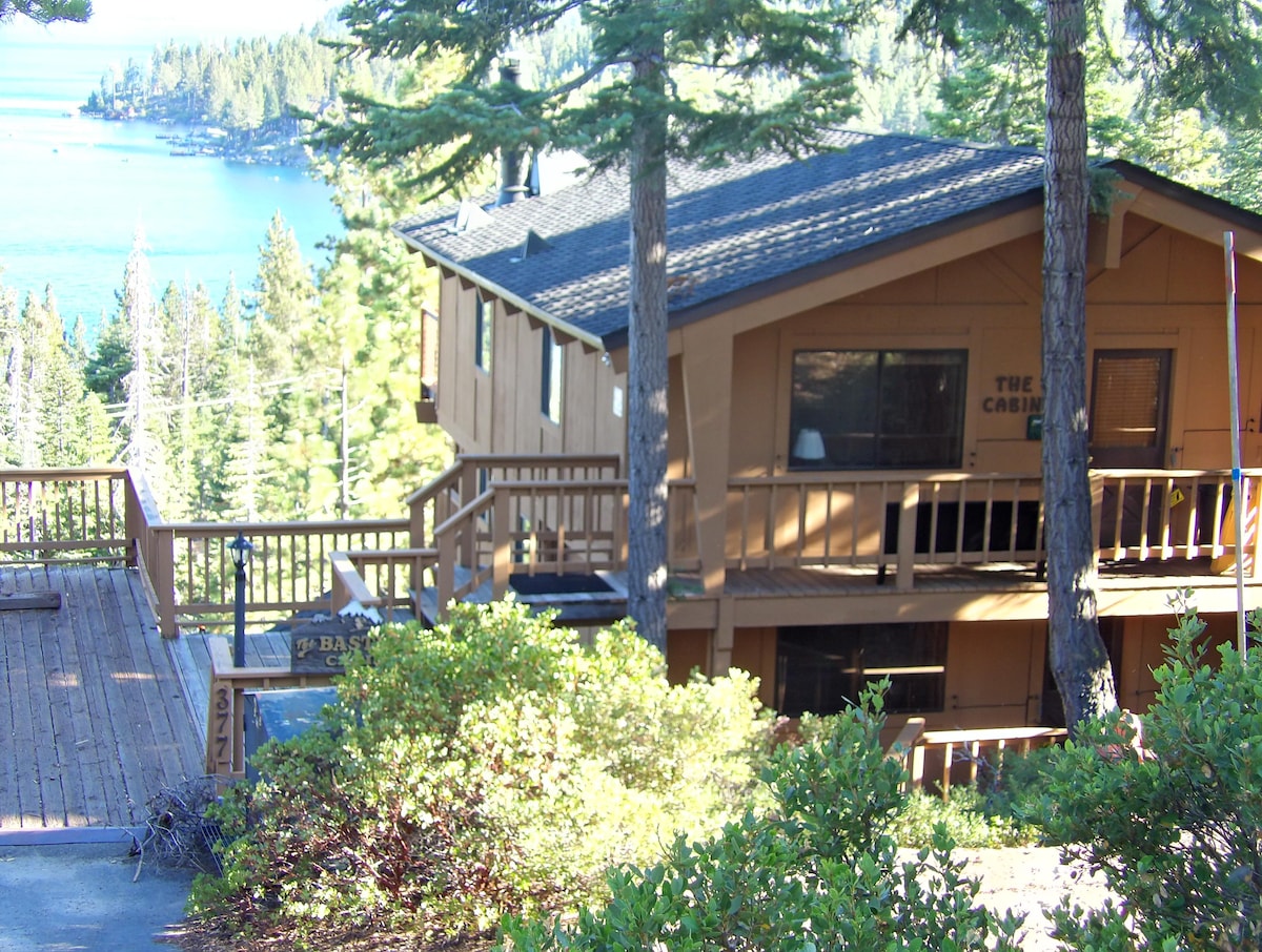 Meeks Bay Tahoe的"Bastian Cabin"