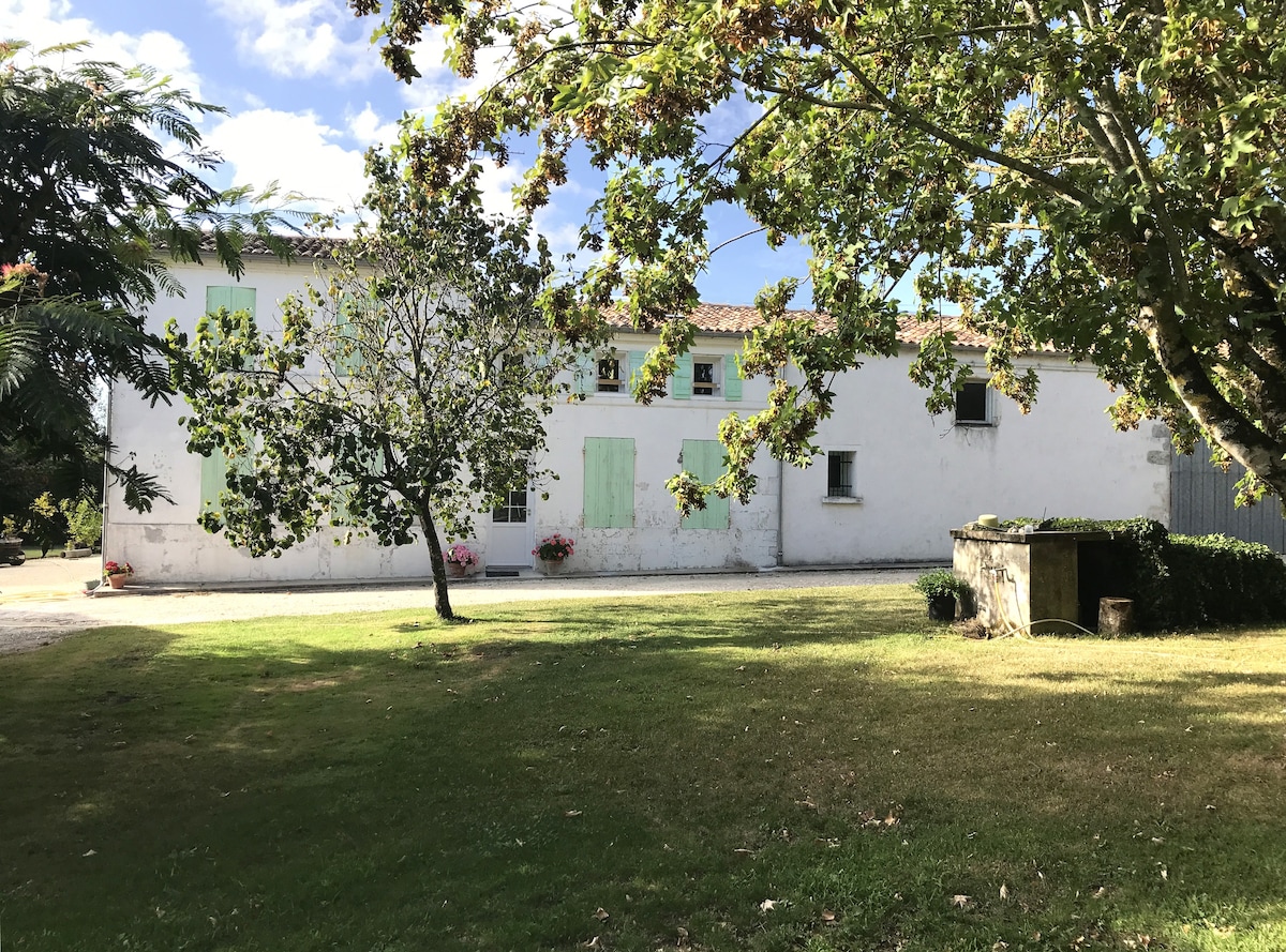 Le Lojhi d 'Honoré entre Saintes et Ile d'Oléron