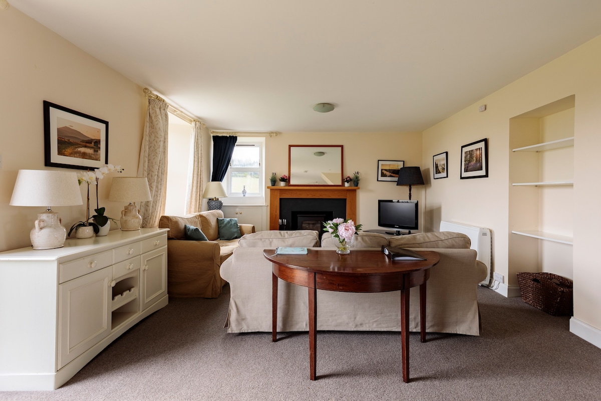 Blackhill Cottage, Near Bankfoot, Perthshire