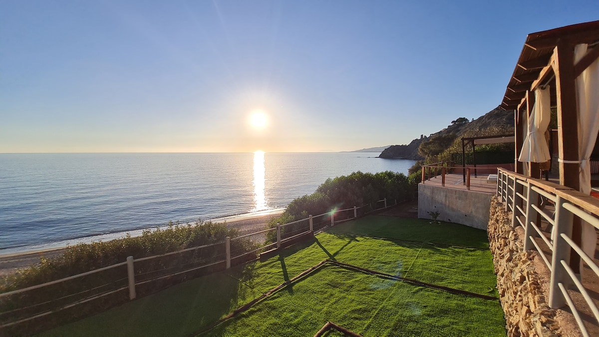 Casa Cuartel el Velero, Playa del Cañuelo, Nerja