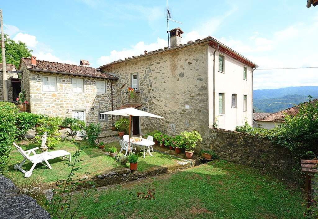 Casa Flavia