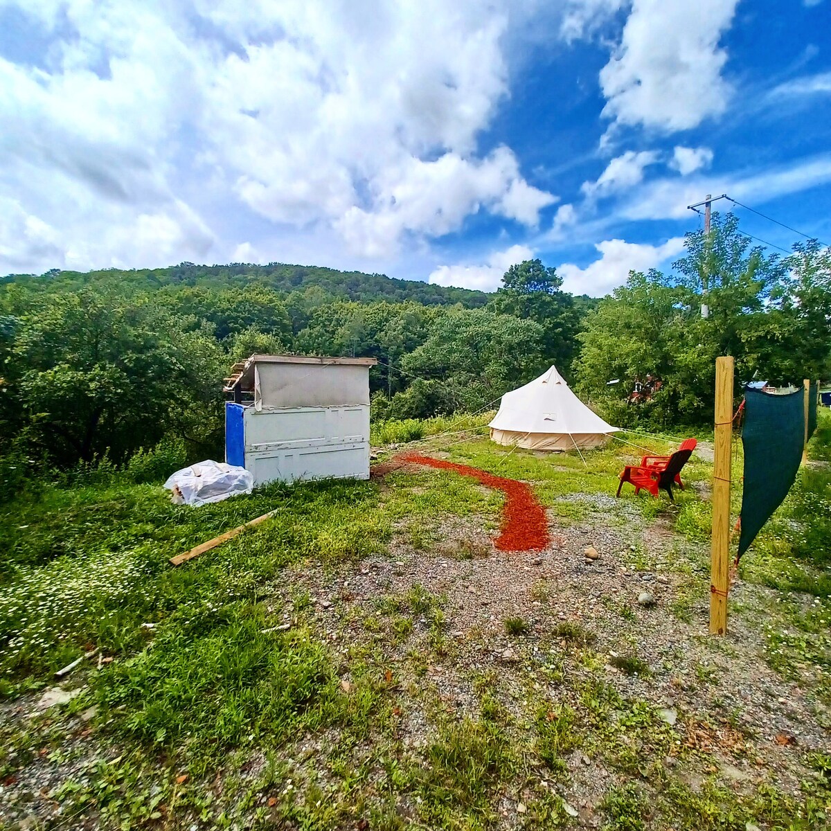 希伯伦山小屋核心营地