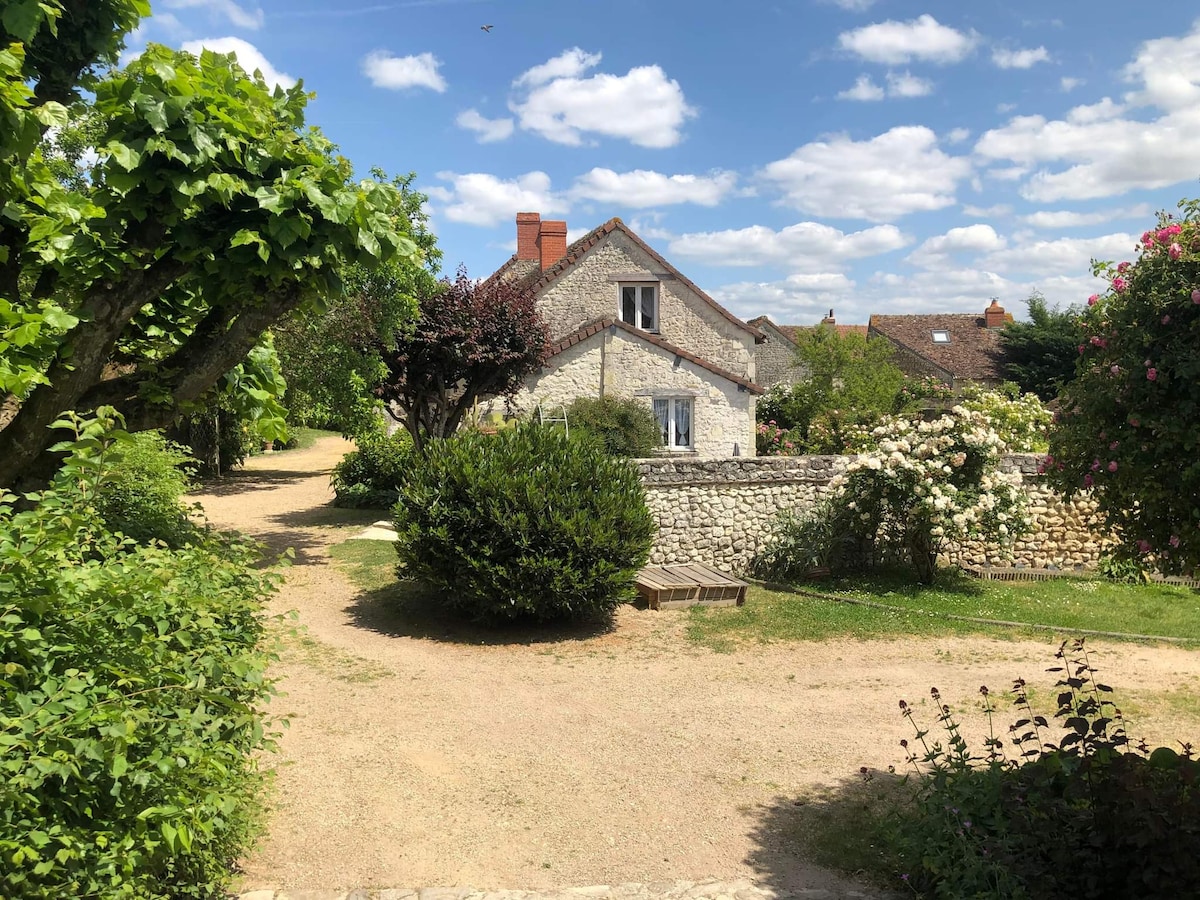 Gîte de charme "Les Valérianes" avec Piscine.