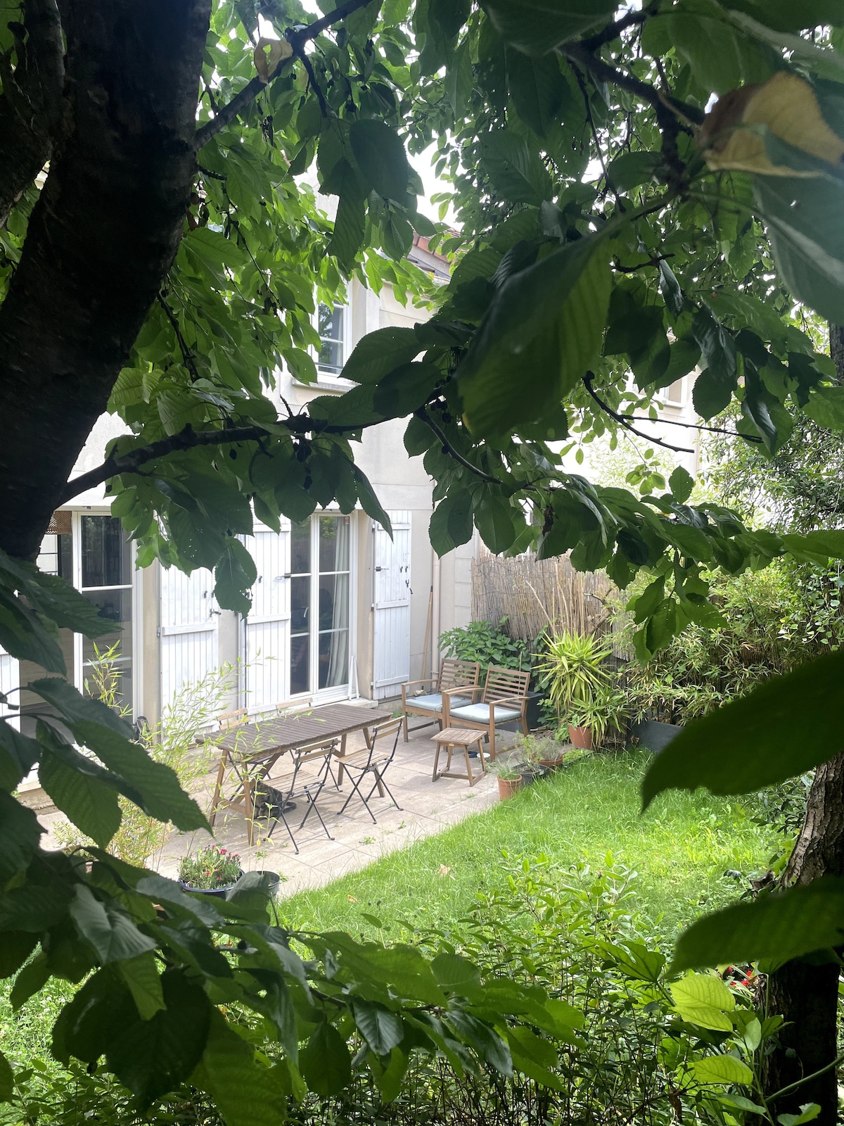 Maison avec jardin à 100m du métro