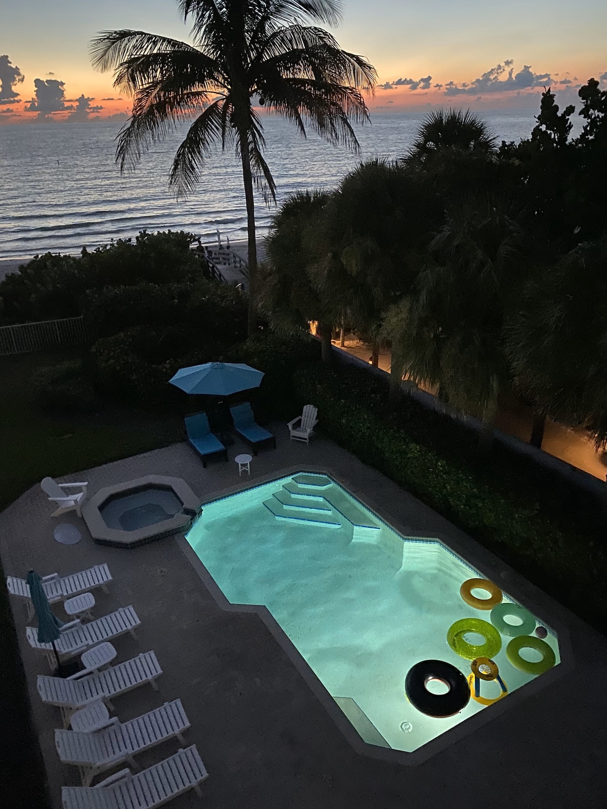 Exclusive Aqua Escape | Beachfront | Private Pool