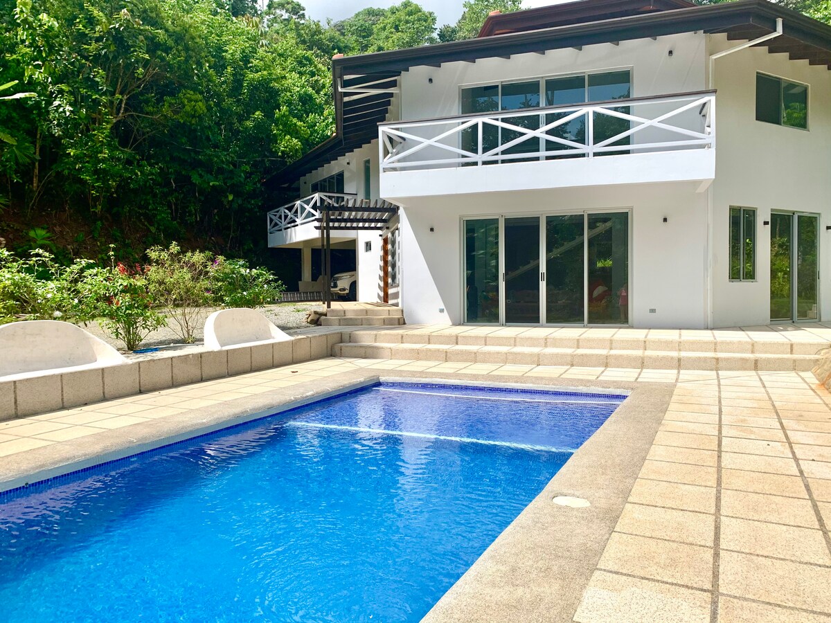 Casa Cedro - Very Private with Pool, Jungle View