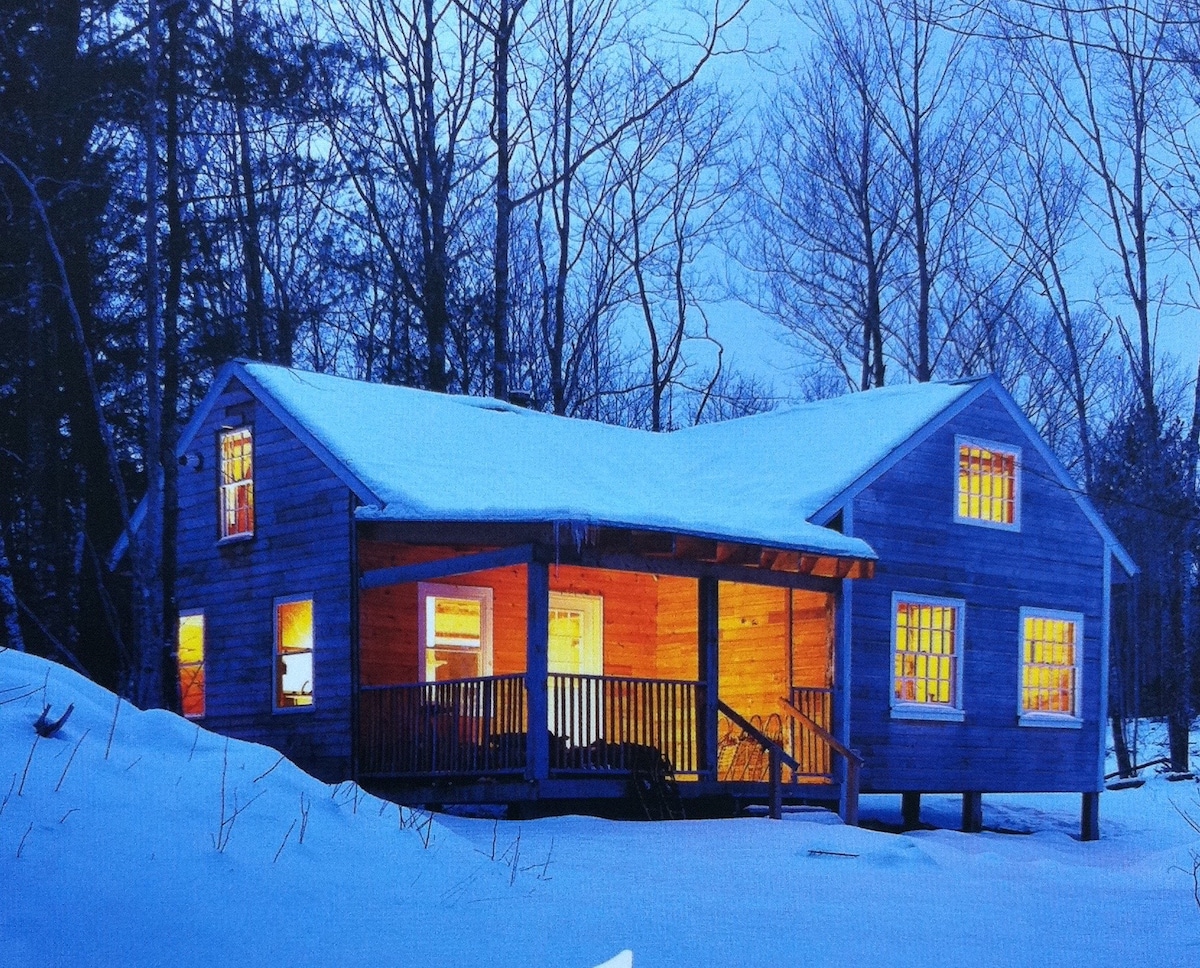 Cozy cabin in White Mountain National Forest