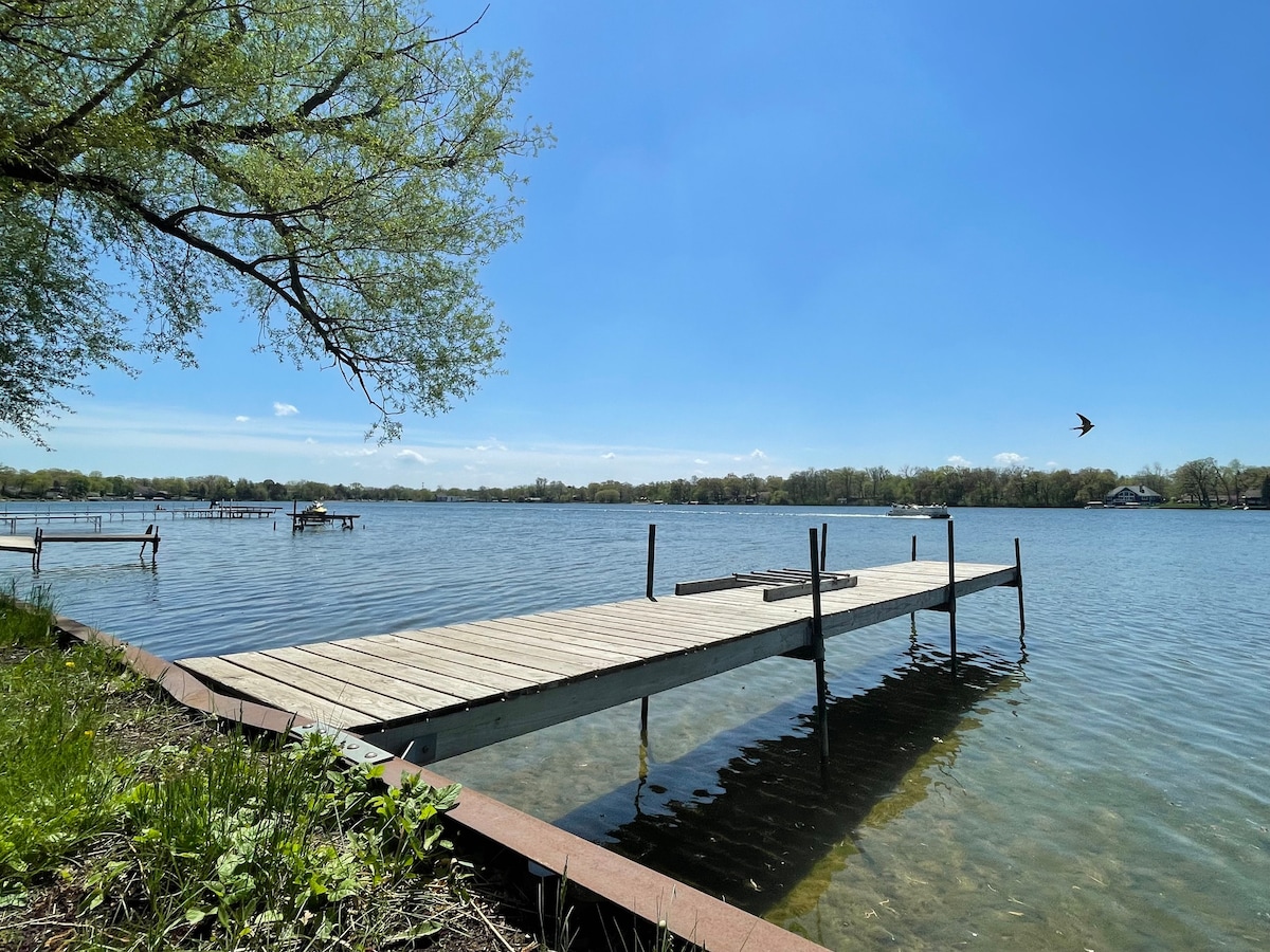 Lakefront Home on Gages Lake