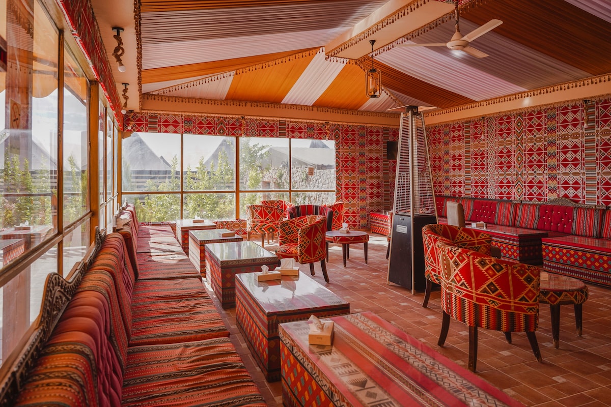 Traditional Deluxe Tent in Wadi Rum Desert