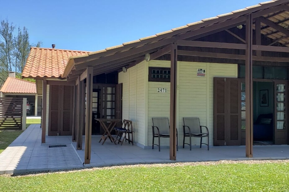 Casa na Beira da Praia no Morro dos Conventos