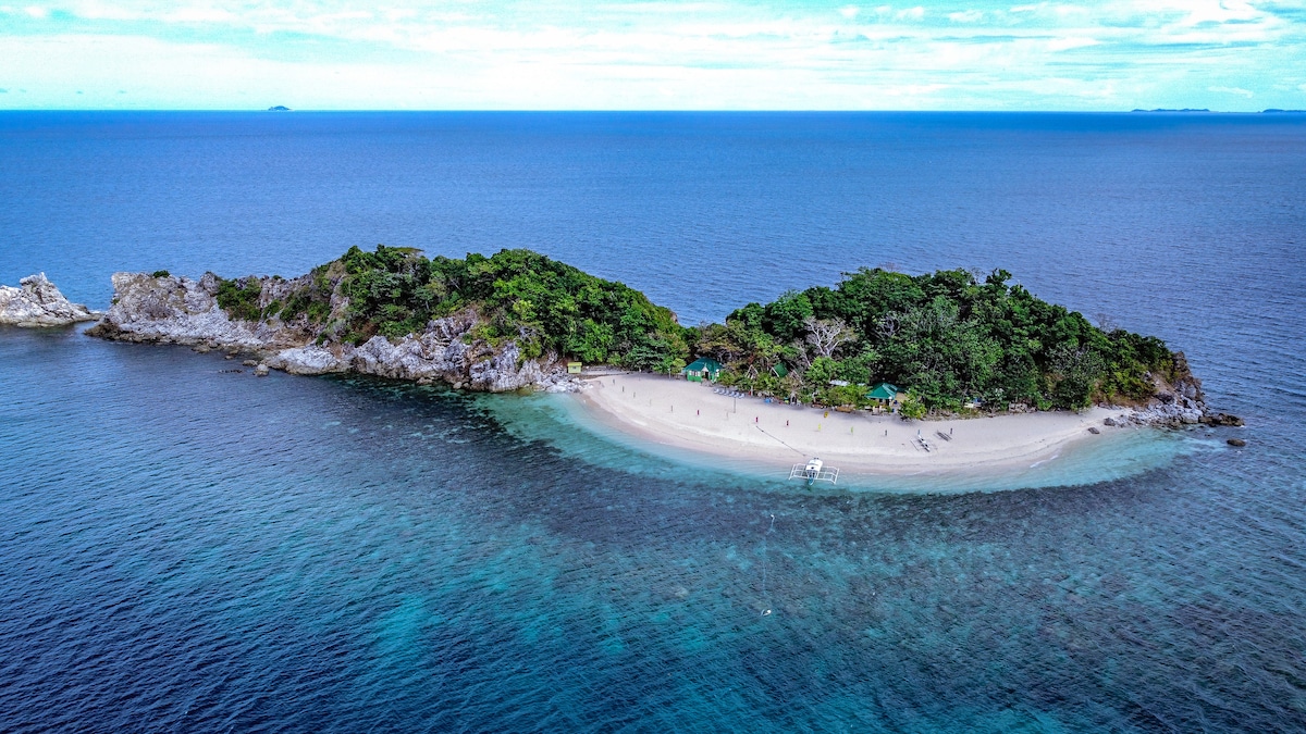 Rock Island Eres Bella - Coron Palawan