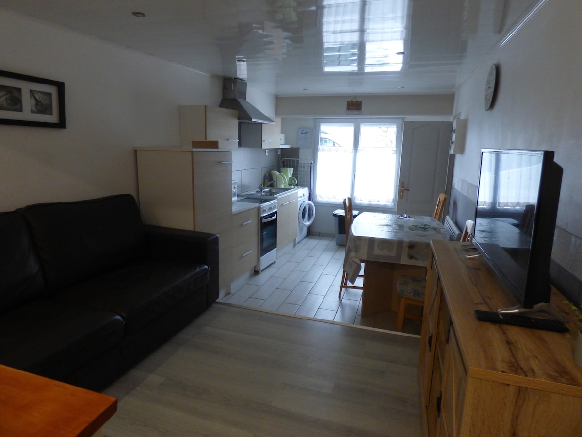 APPARTEMENT 28M2 ENTIEREMENT RENOVE