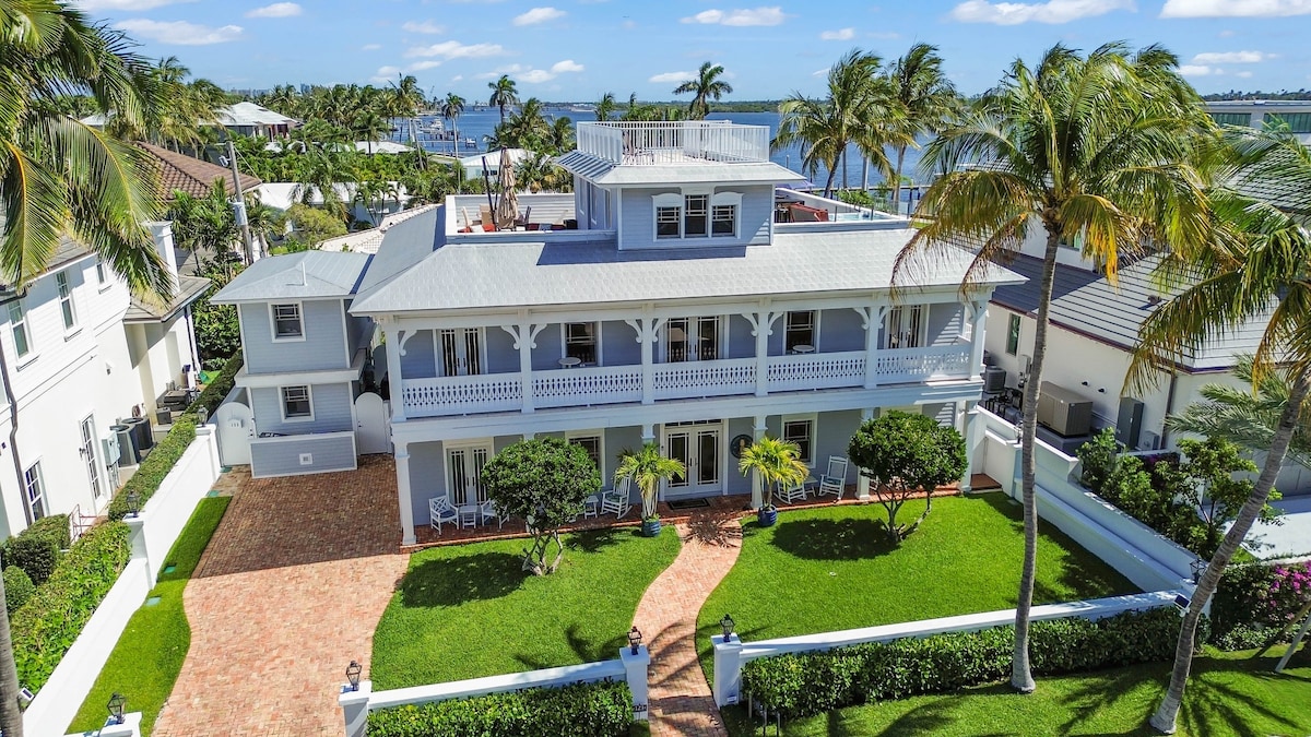 Key West Palm Beach & Tiki Hut - Change in Latitude