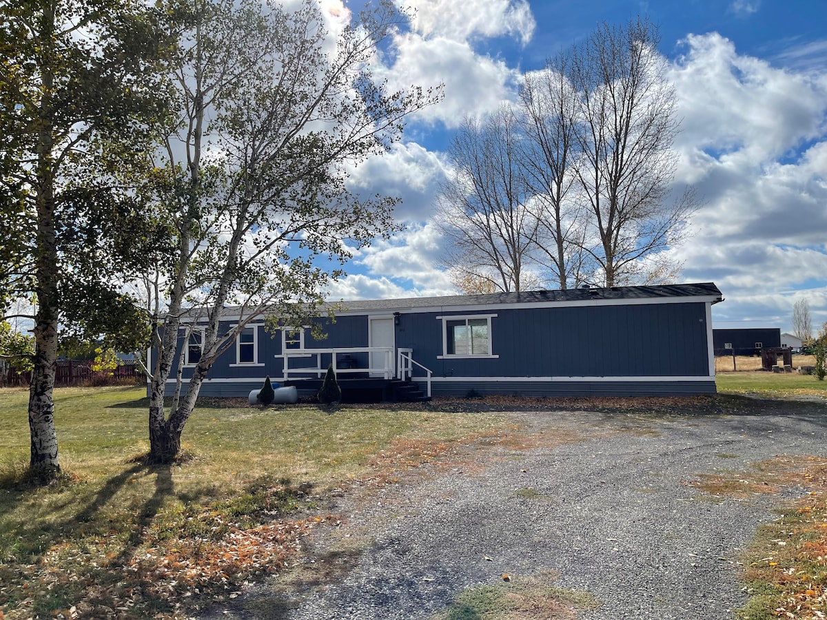 Cozy 3 bedroom 2 bath North of Rexburg