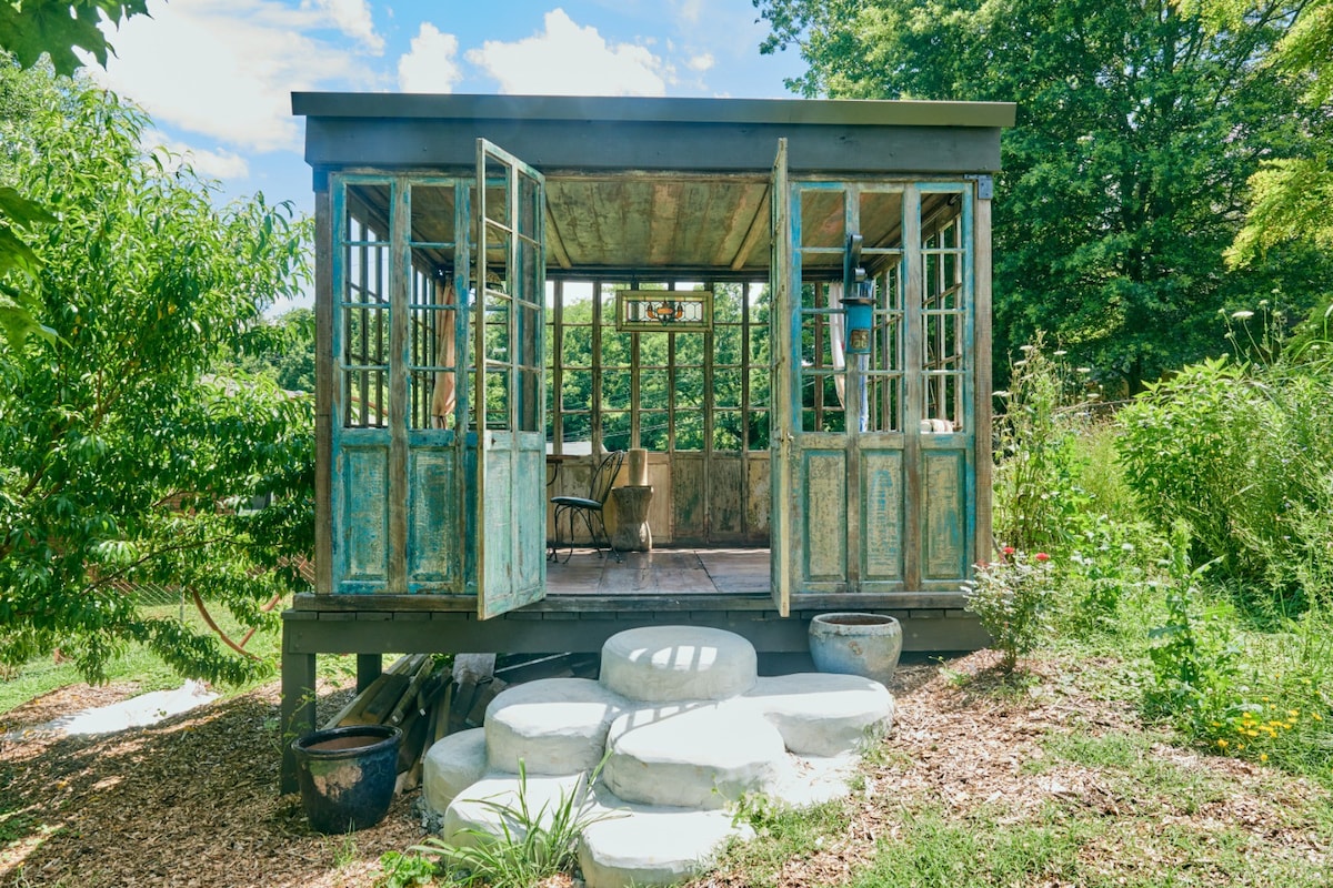 Garden Wheel House Retreat