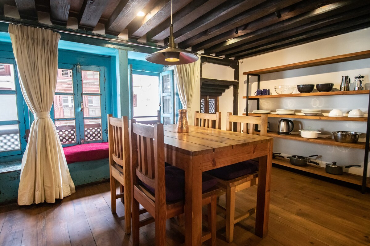 Kwalkhu Blue cocoon apartment - next to Durbar Sq.