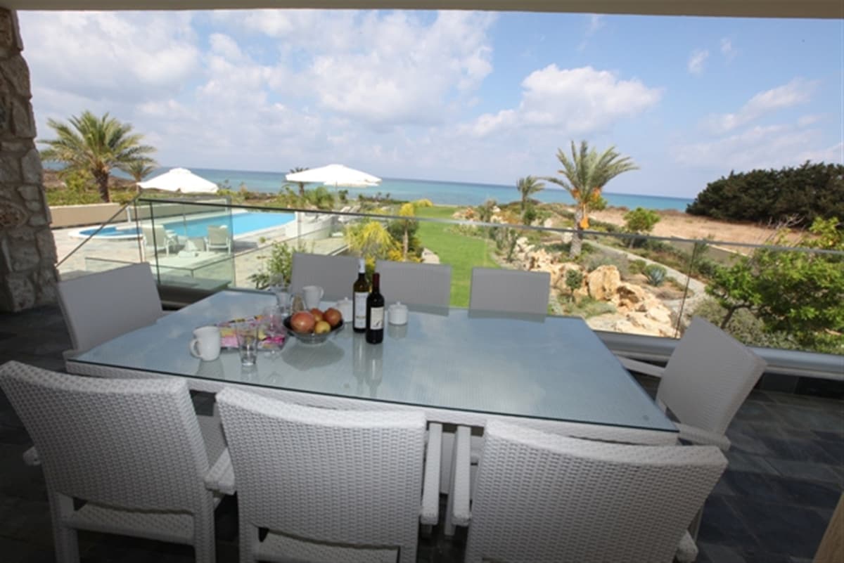 Front line Exclusive Luxury Villa - Private Beach