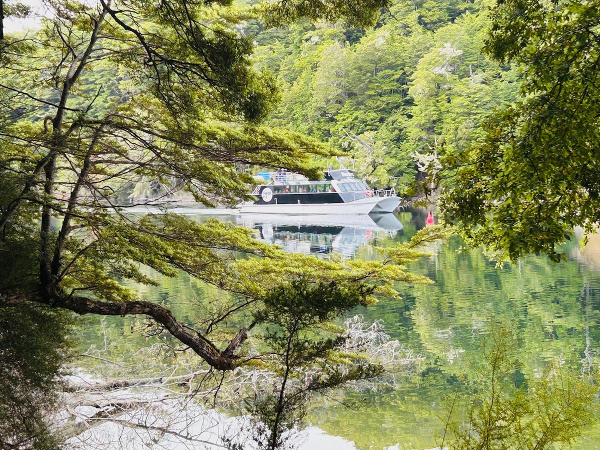 山地蜜蜂小屋