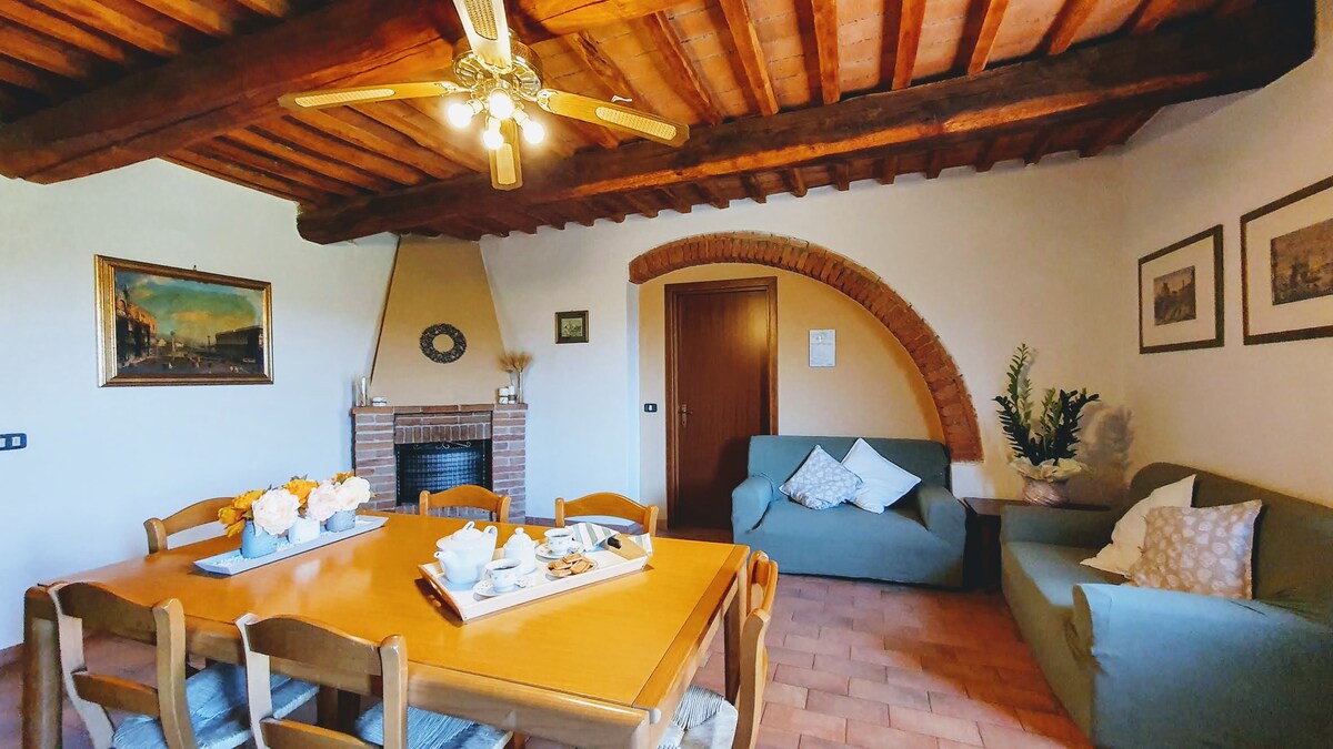 3 rooms apartment with pool in Tuscan countryside