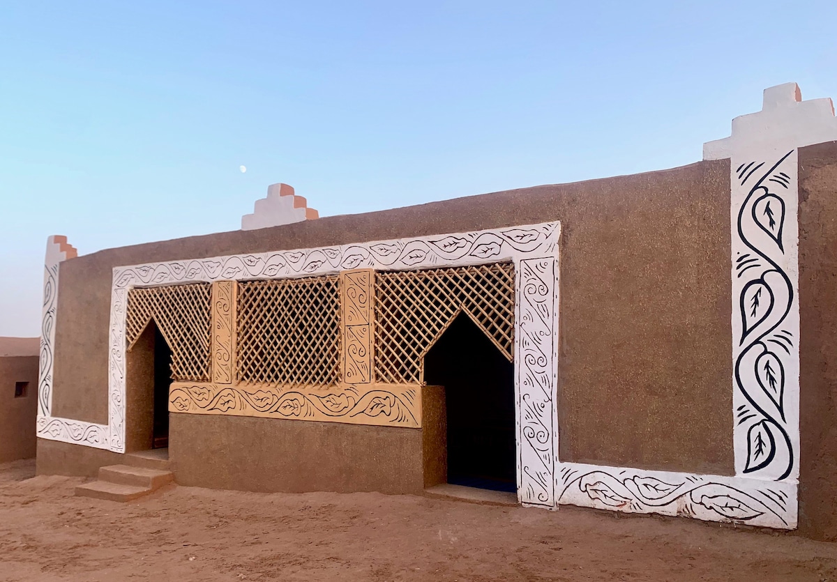 Hut Zahar （沙漠之旅和Chraika营地）