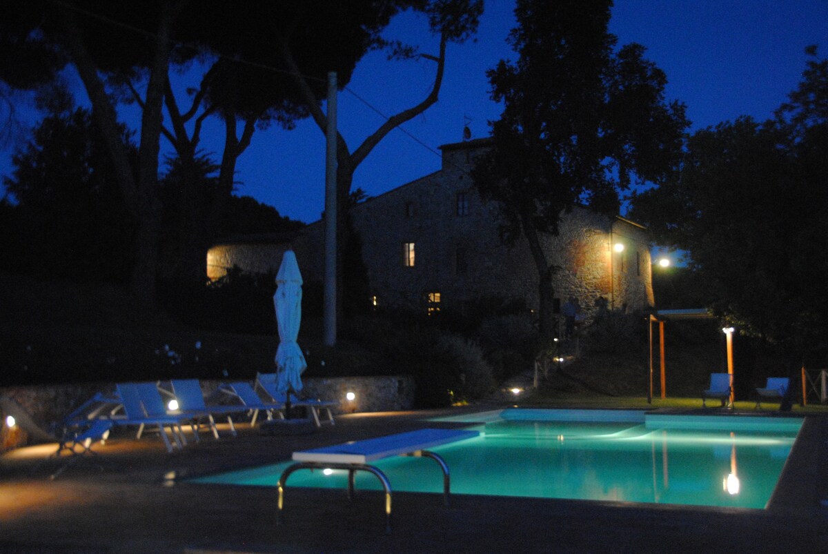 Apartment for 6 guests in  Casale Berneto