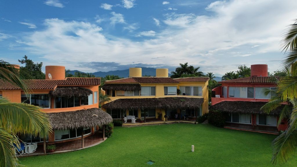 rent Villas Playa Blanca Zihuatanejo出租