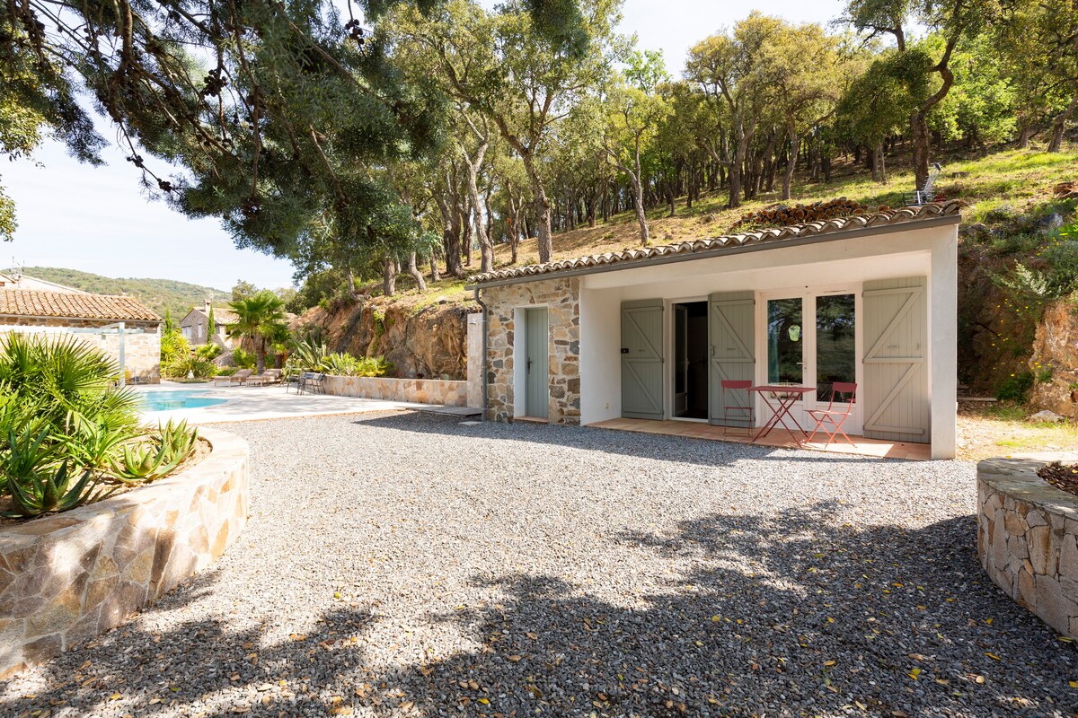 Cottage "Côté Piscine", Golf de St-Tropez