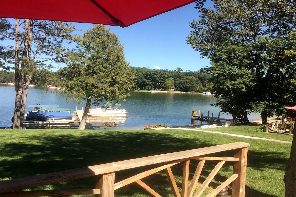 Clear Lake Resort - Lake Front Log Cabin 4!