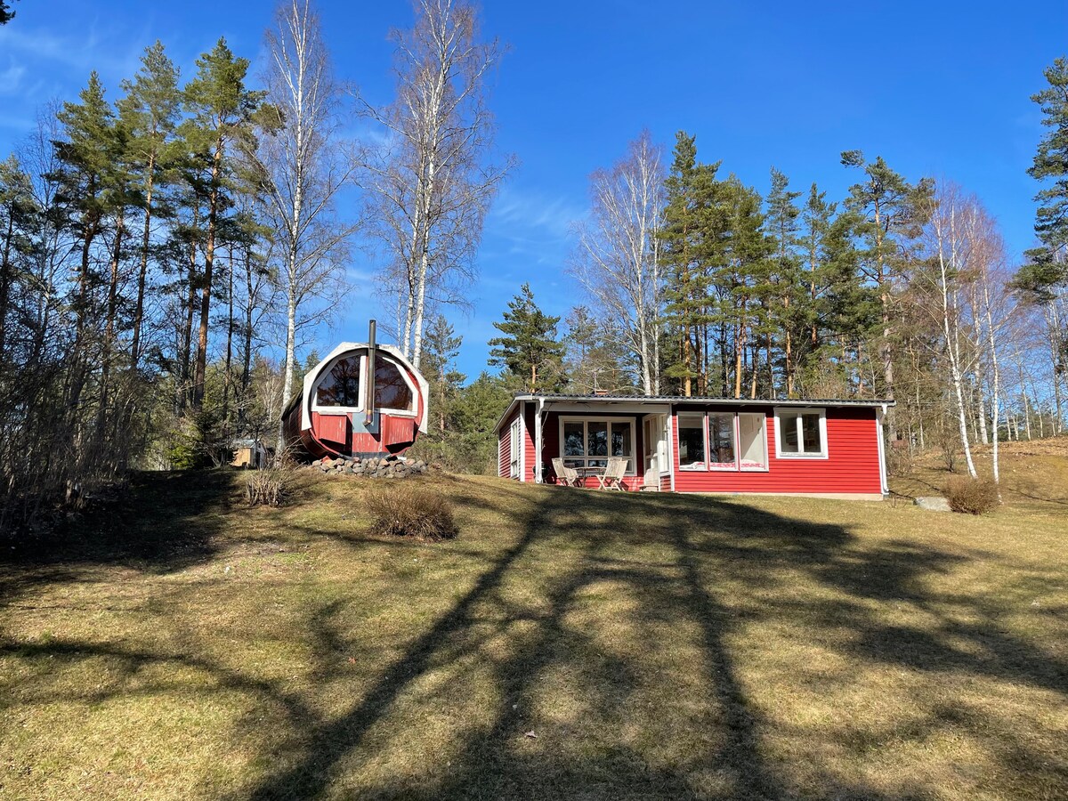 Hyggelig hytte i Småland. Direkte ned til Gösjön.