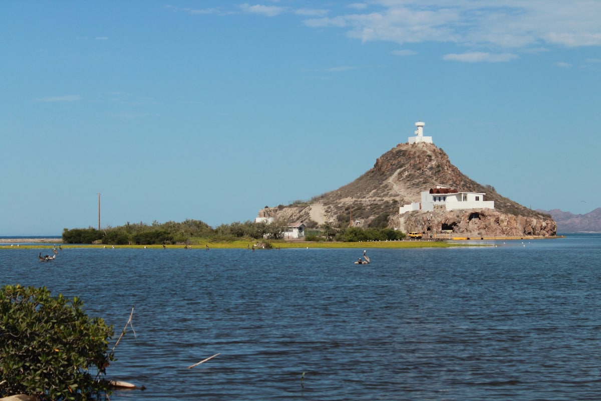 Casa del Rio -壮观的河流和海景