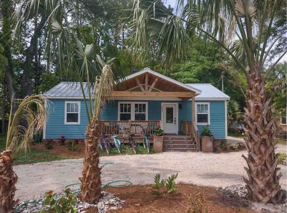 Bay view house, close to Apalach