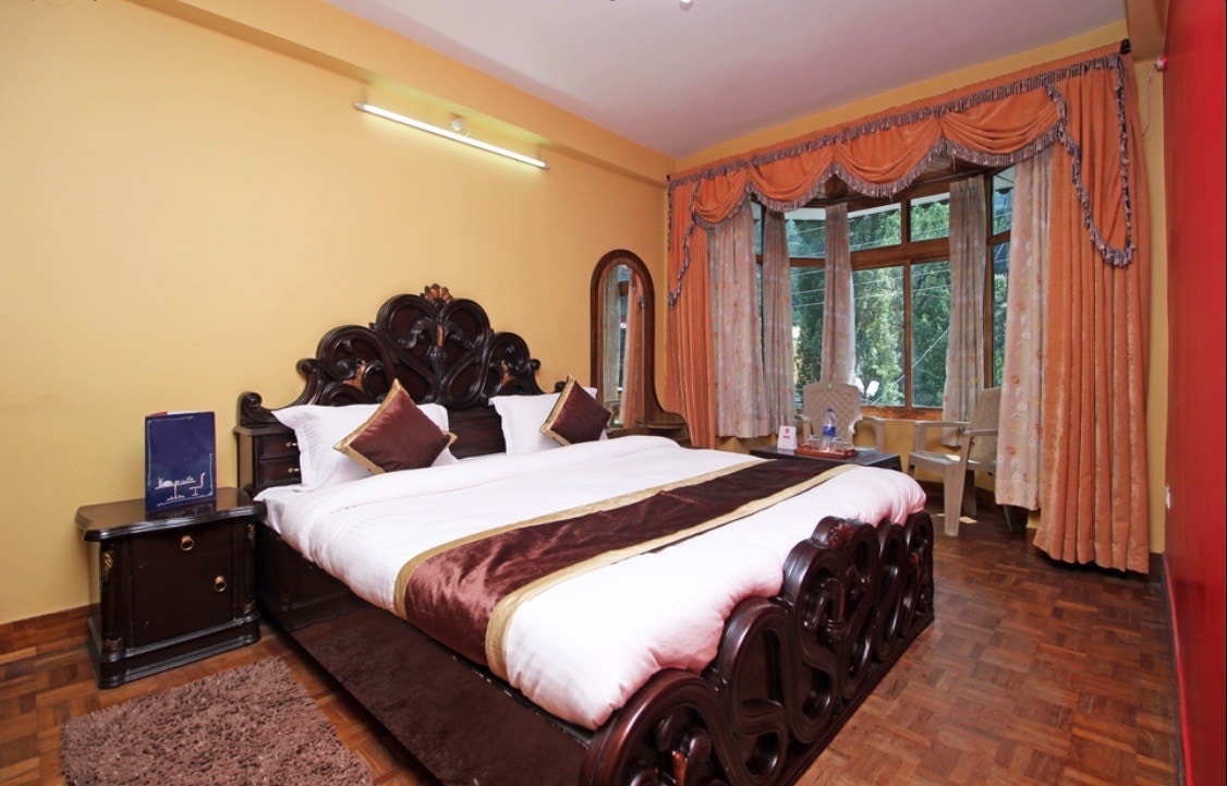 Luxury Wooden Villa Home Nainital (4 Bedroom 6 Bed