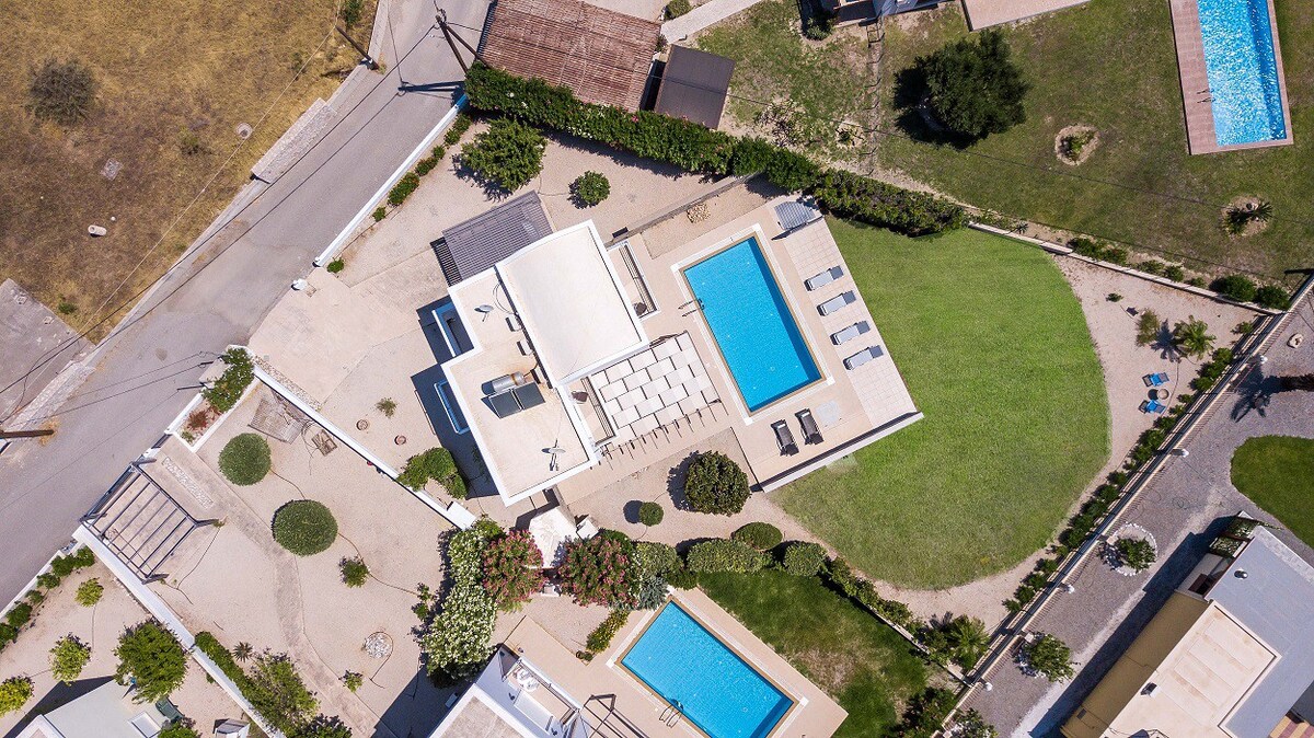 Villa Petalutha with Private Pool & Sea Views
