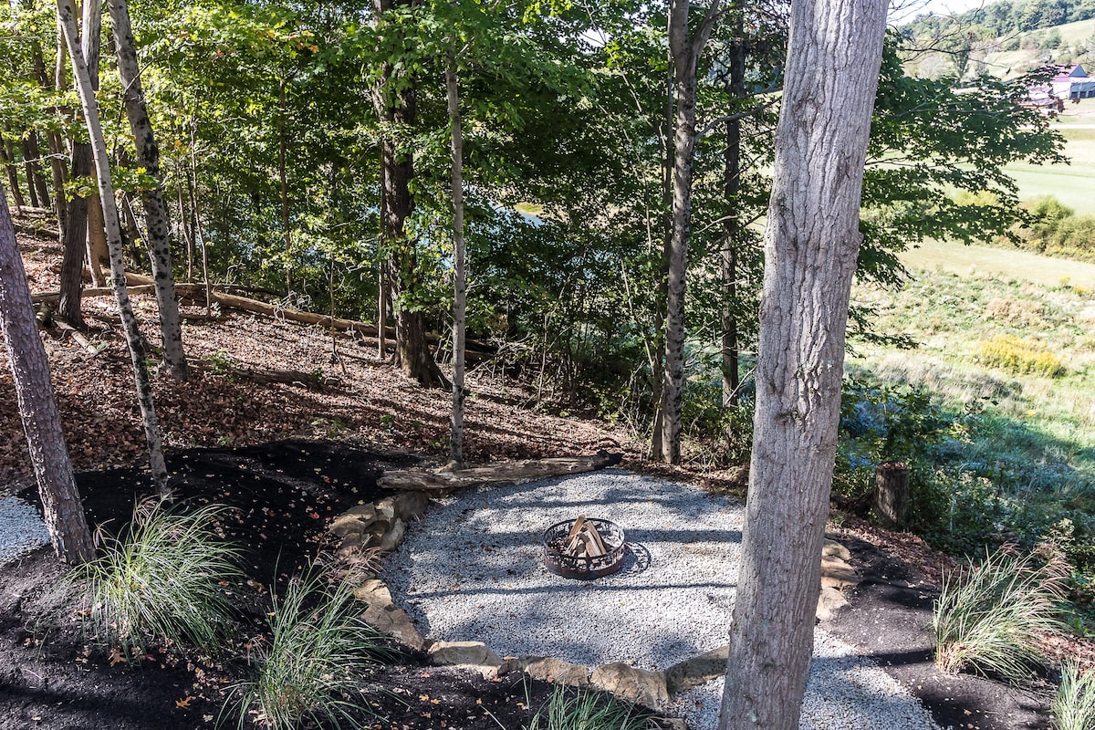 Hill of a View Cabin~Hocking Hills Cabins & Resort