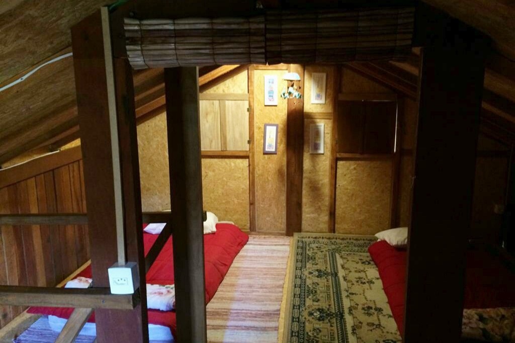 迷人的乡村小屋美丽景观